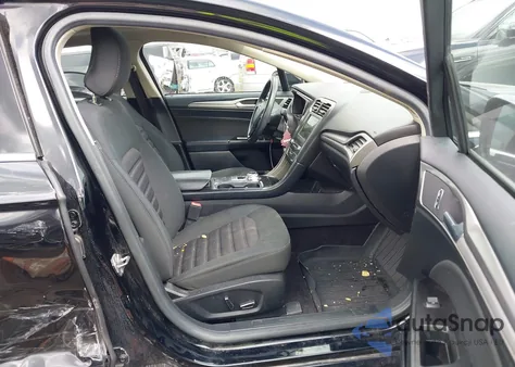 2017 Ford Fusion Se z USA, uszkodzony, nr VIN 3FA6P0H71HR272033